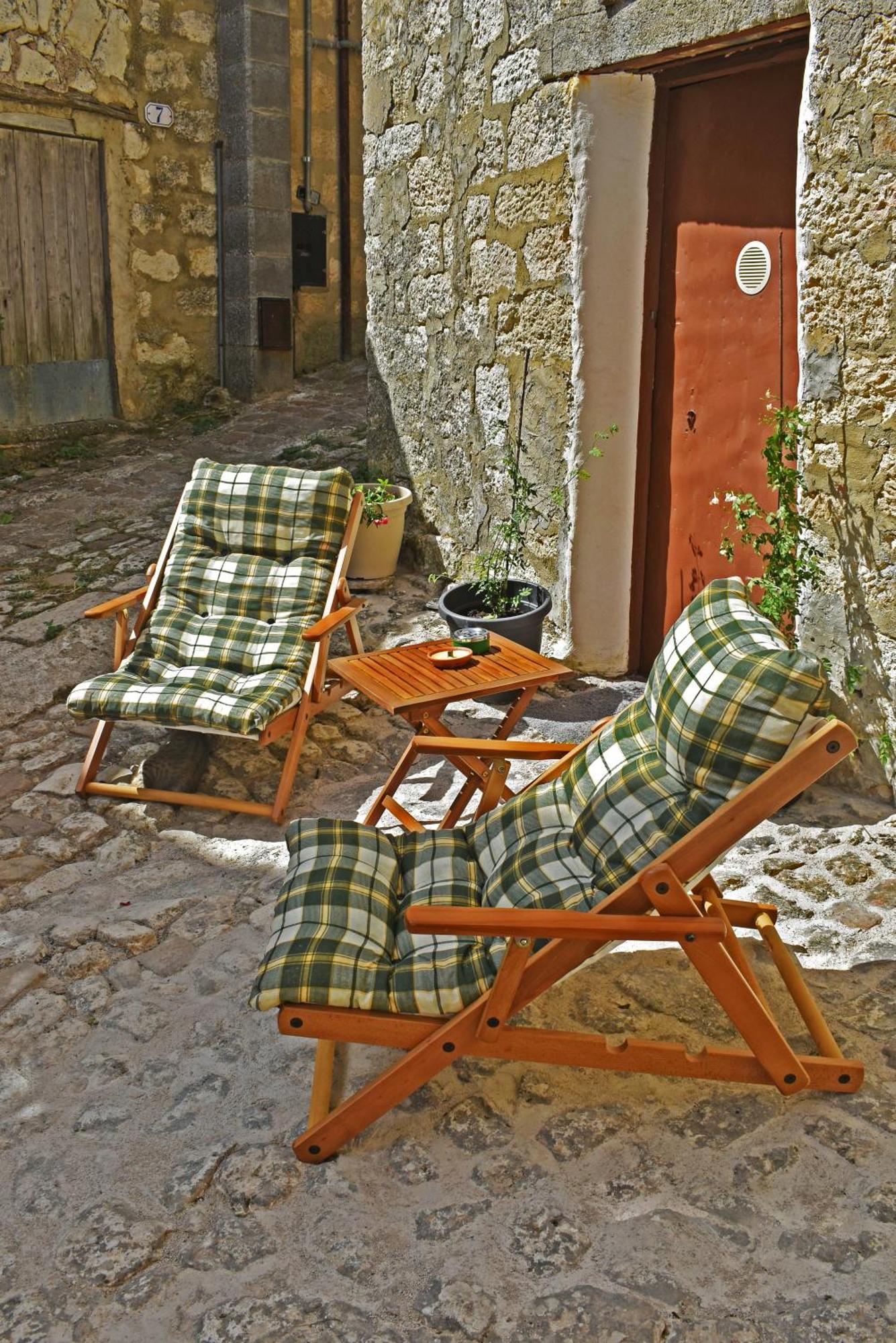 Casa Vacanze La Dimora Di Santa Barbara Petralia Soprana Exterior foto